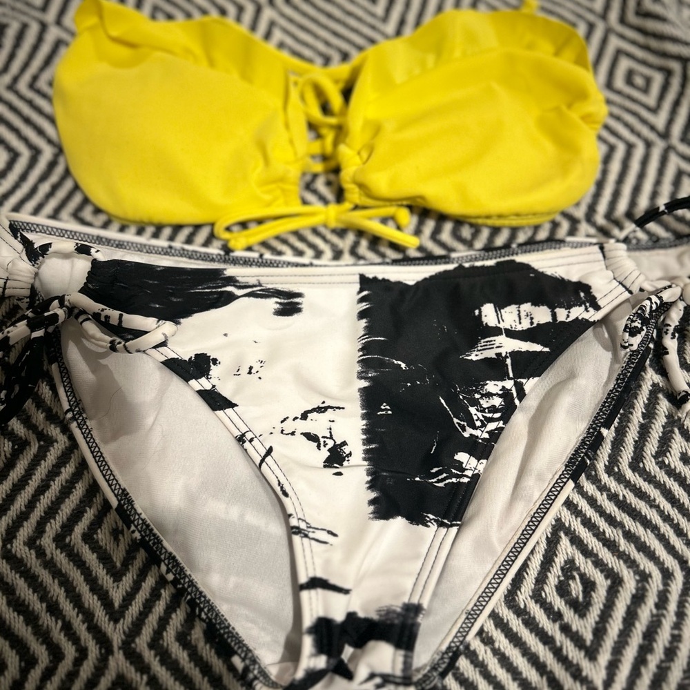 Roxy Swim Six Pieces - image 2